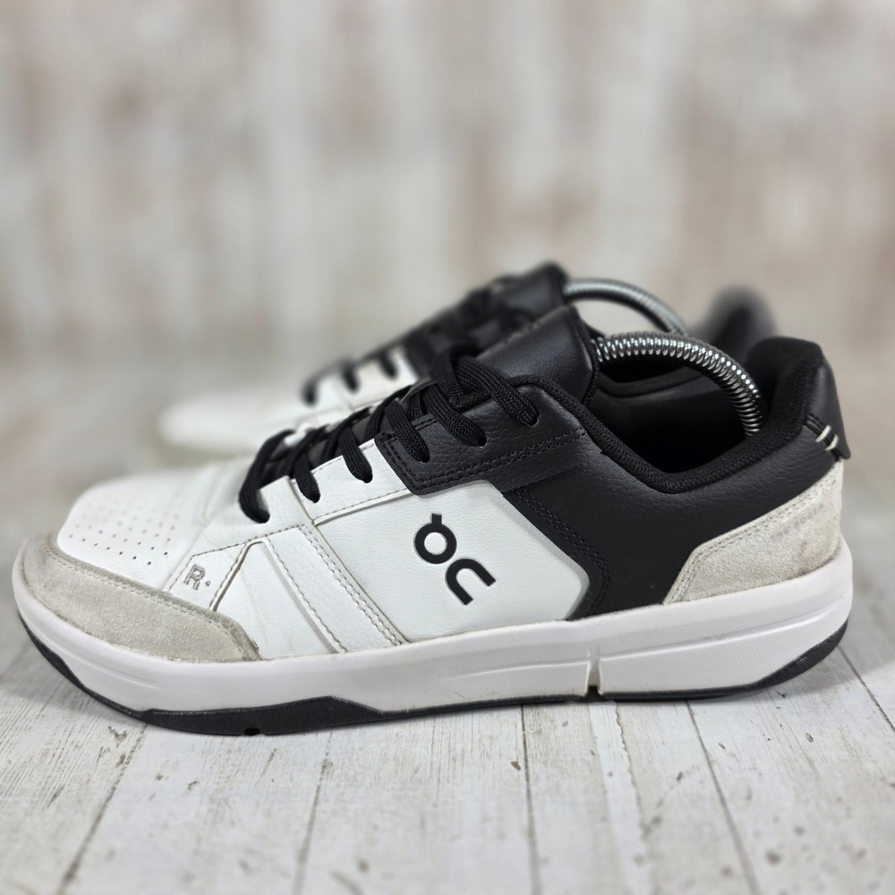On Running THE ROGER Clubhouse White Black Men Size 9 Sneakers 3MF10540462